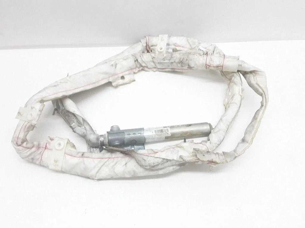 Katuse turvapadi (kardin) – BMW 5-seeria E60 E61 (2004-2010)