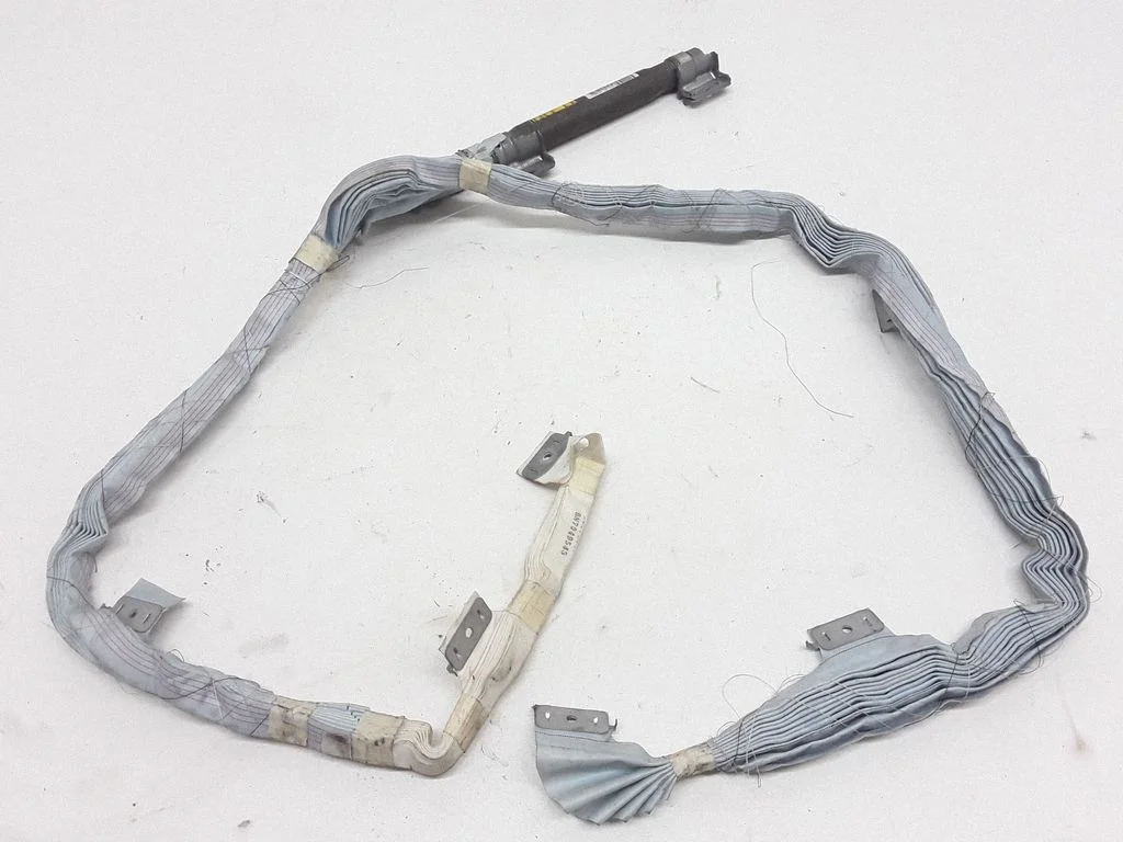Roof airbag – right