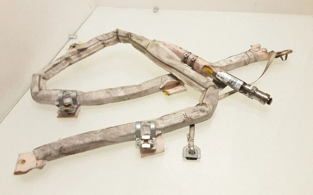 Roof airbag – right