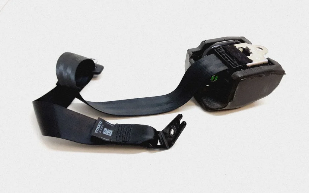 Rear seatbelt – Volvo V40 (2012-2019)