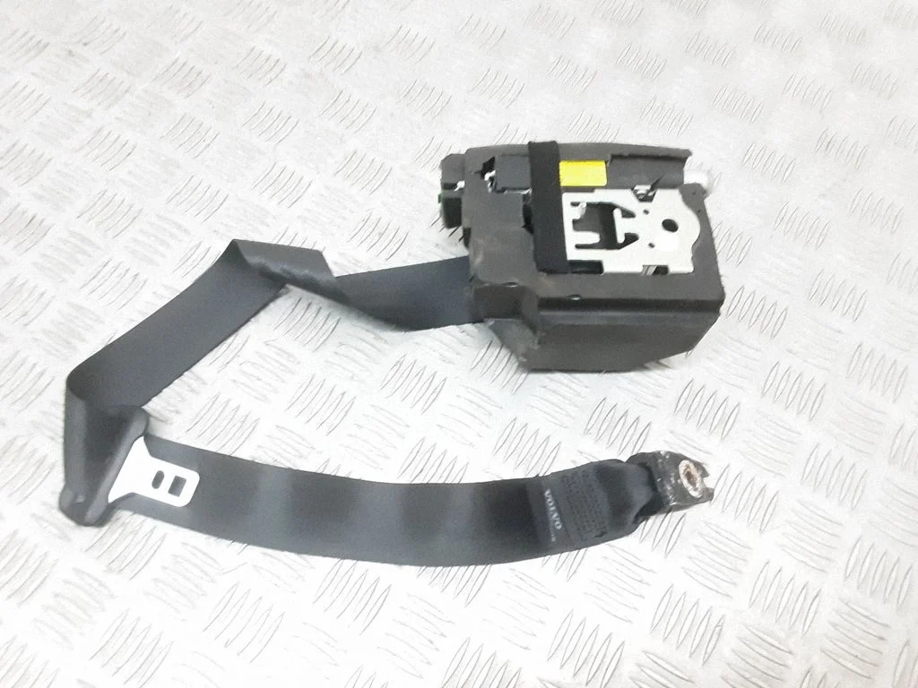 Rear seatbelt 39801838