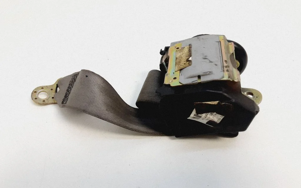 Tagumine turvavöö 8E5857805F