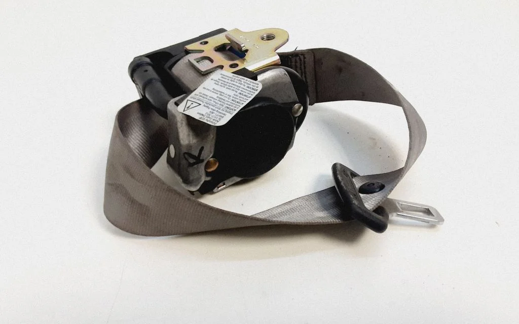 Tagumine turvavöö 8E5857805F