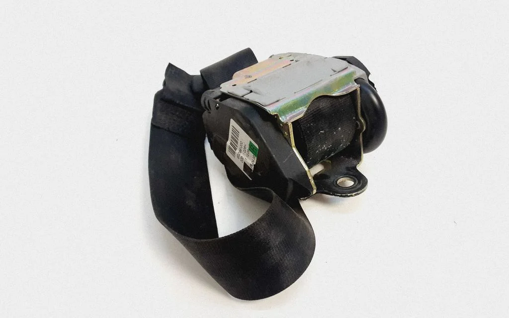 Rear seatbelt 4E0857806