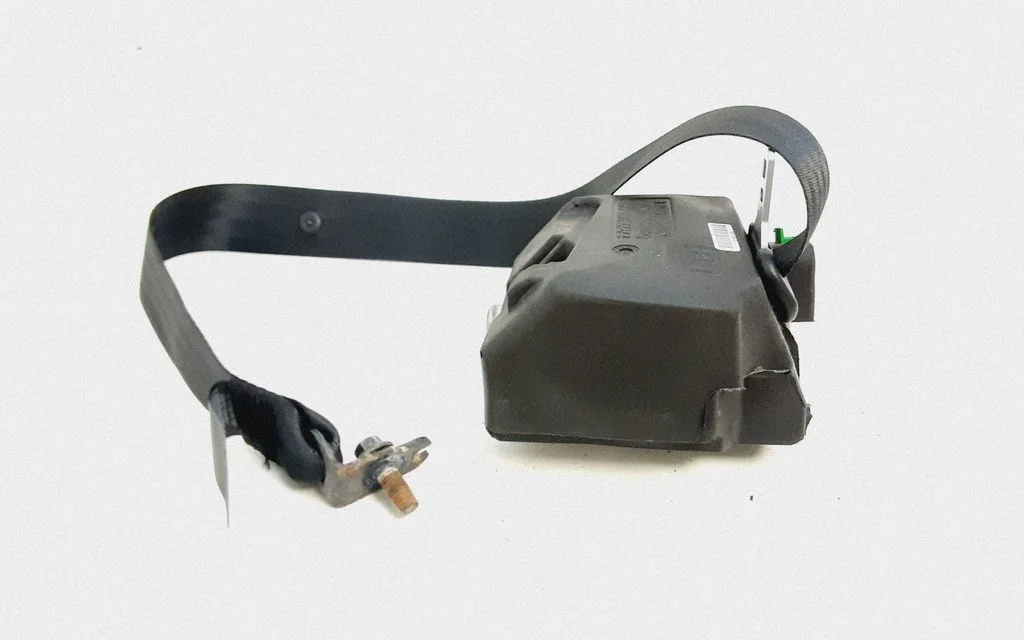 Rear seatbelt 34060406