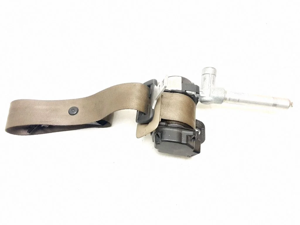 Tagumine turvavöö 8639768