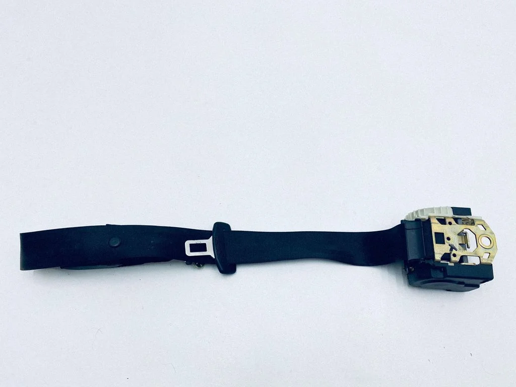 Rear seatbelt – Mercedes-Benz C-Class W205 (2014-2021)
