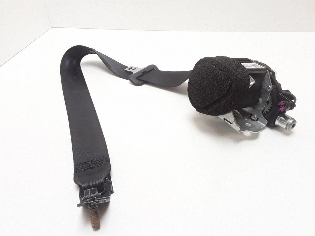 Rear seatbelt – Volvo S60 (2011-2013)