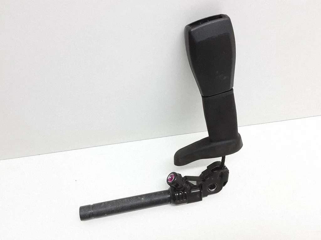 Eesmise turvavöö pannal – Volvo S80 (2007-2013)