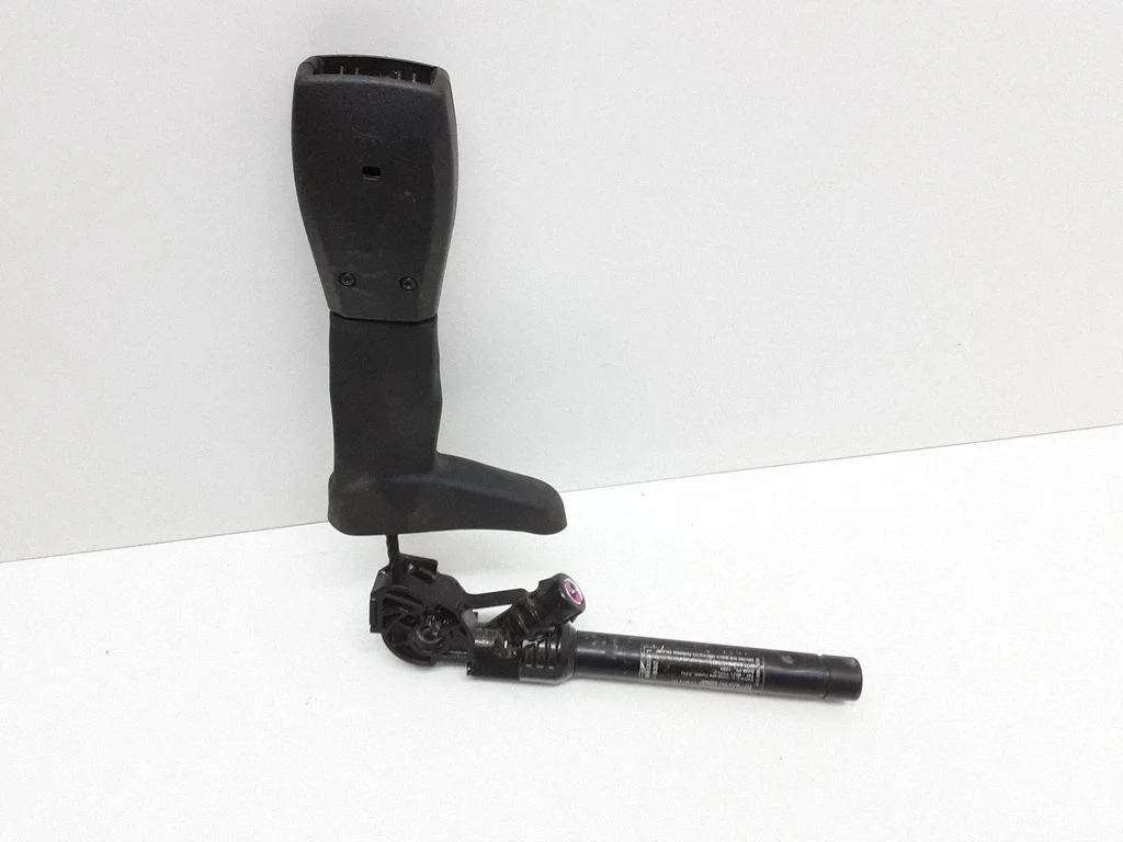 Front seatbelt buckle – Volvo XC60 (2009-2013)