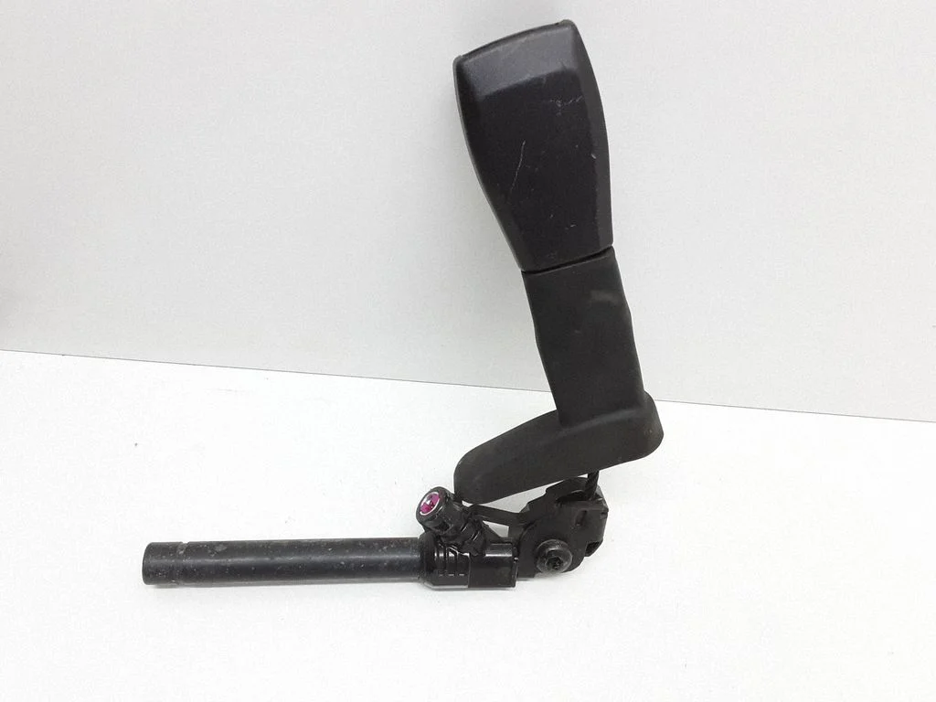 Front seatbelt buckle – Volvo XC60 (2009-2013)