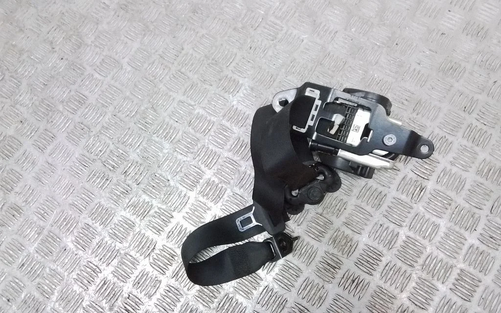 Priekšējā drošības josta 7304148