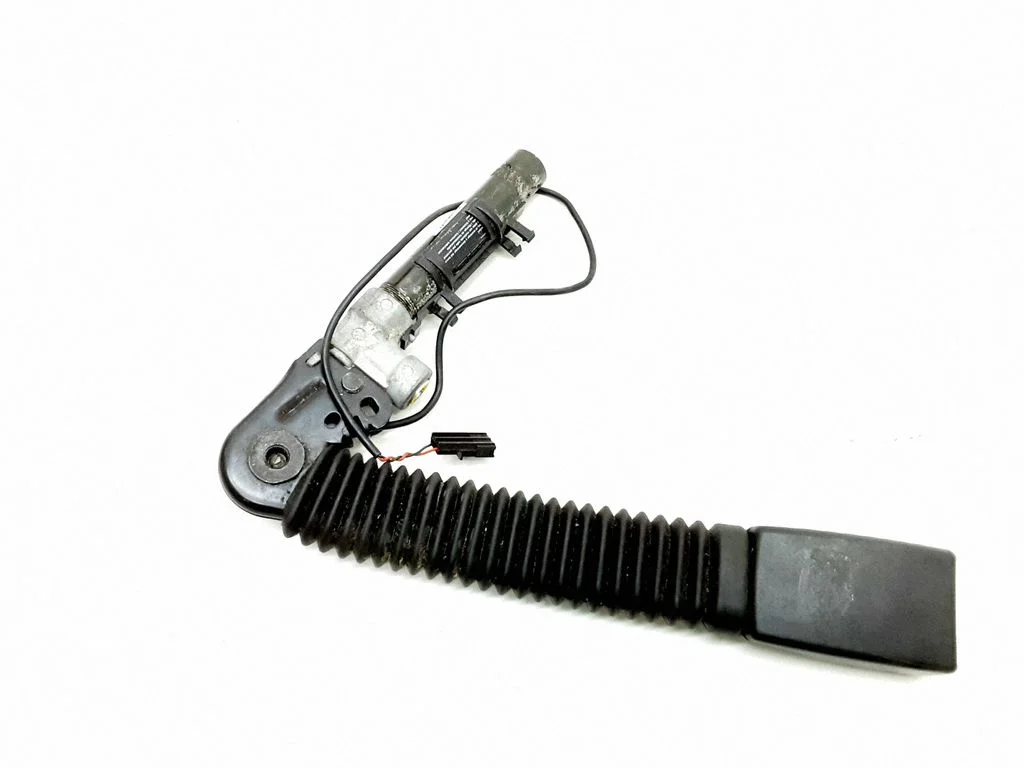 Eesmise turvavöö pannal – BMW 5-seeria E60 E61 (2004-2010)