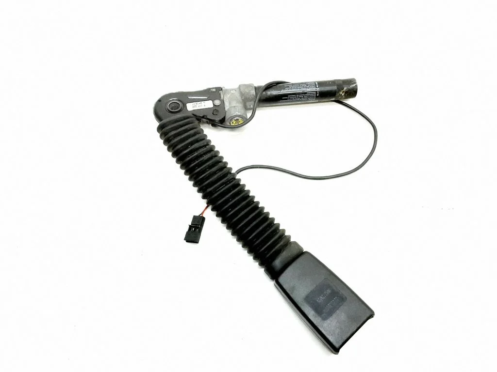 Eesmise turvavöö pannal – BMW 5-seeria E60 E61 (2004-2010)