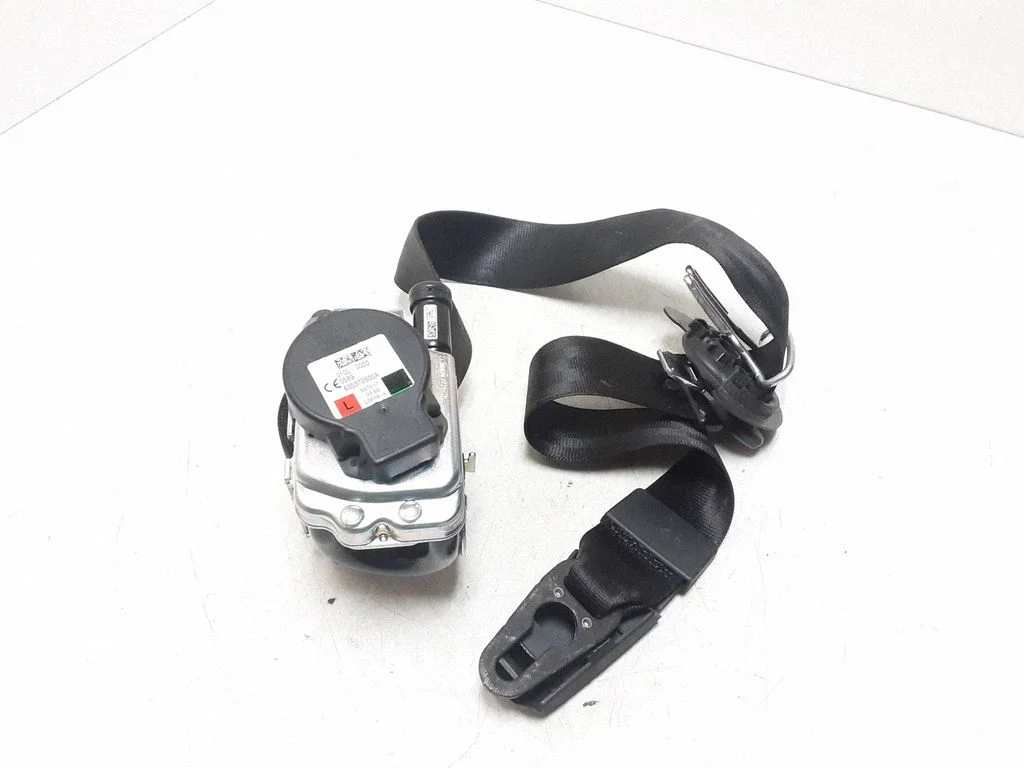 Front seatbelt – Audi A4 S4 B9 (2015-2019)