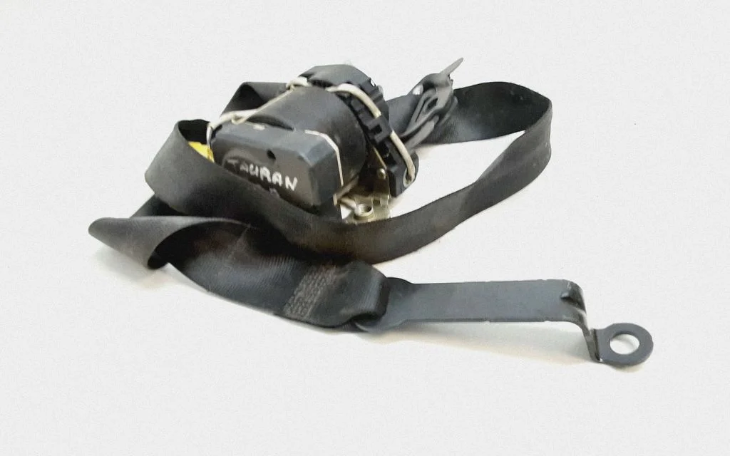 Front seatbelt – Volkswagen Touran I (2003-2010)