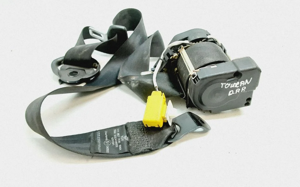 Front seatbelt – Volkswagen Touran I (2003-2010)