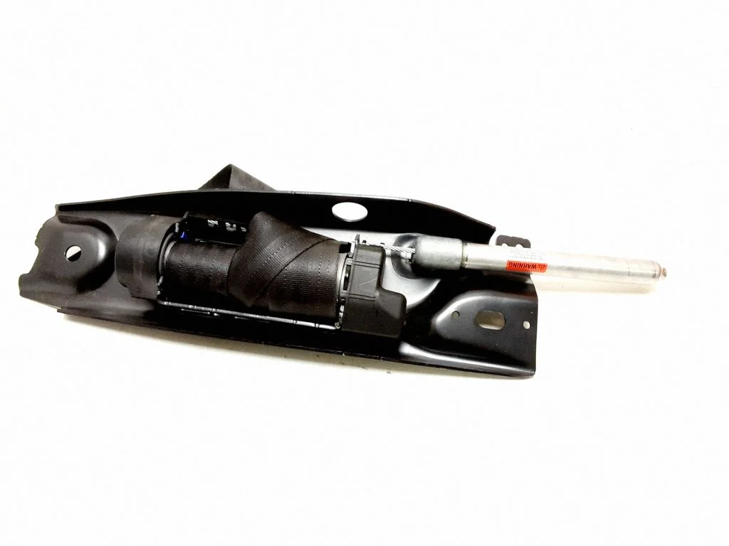 Front seatbelt – Volvo V70 (2008-2013)