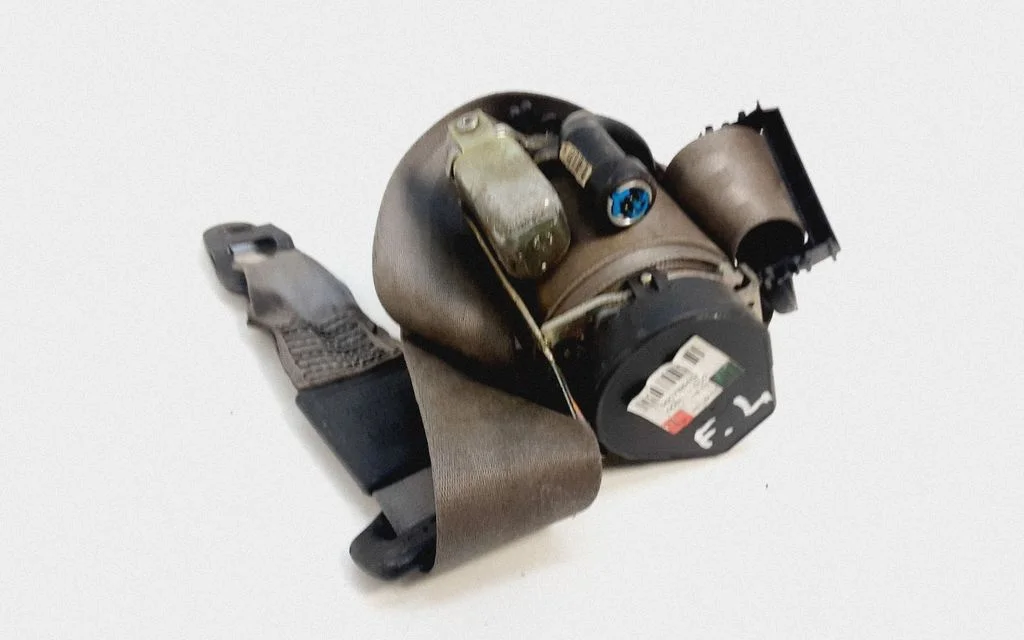 Front seatbelt – Audi A4 S4 B6 8E 8H (2001-2005)