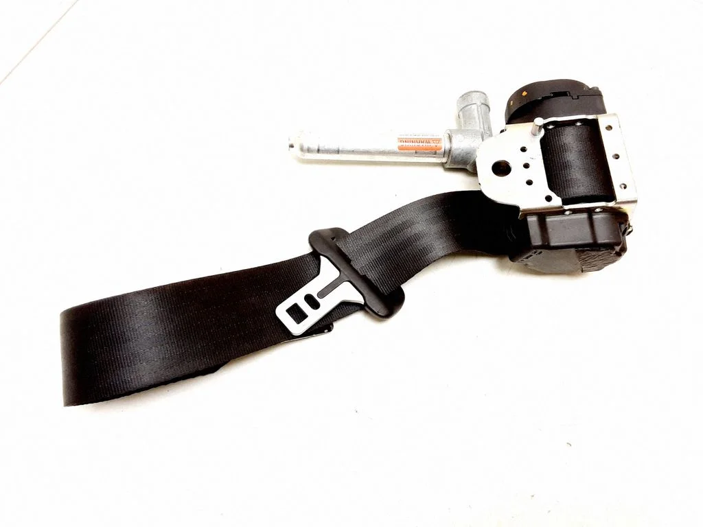 Middle seatbelt (rear) – Volvo S80 (2007-2013)