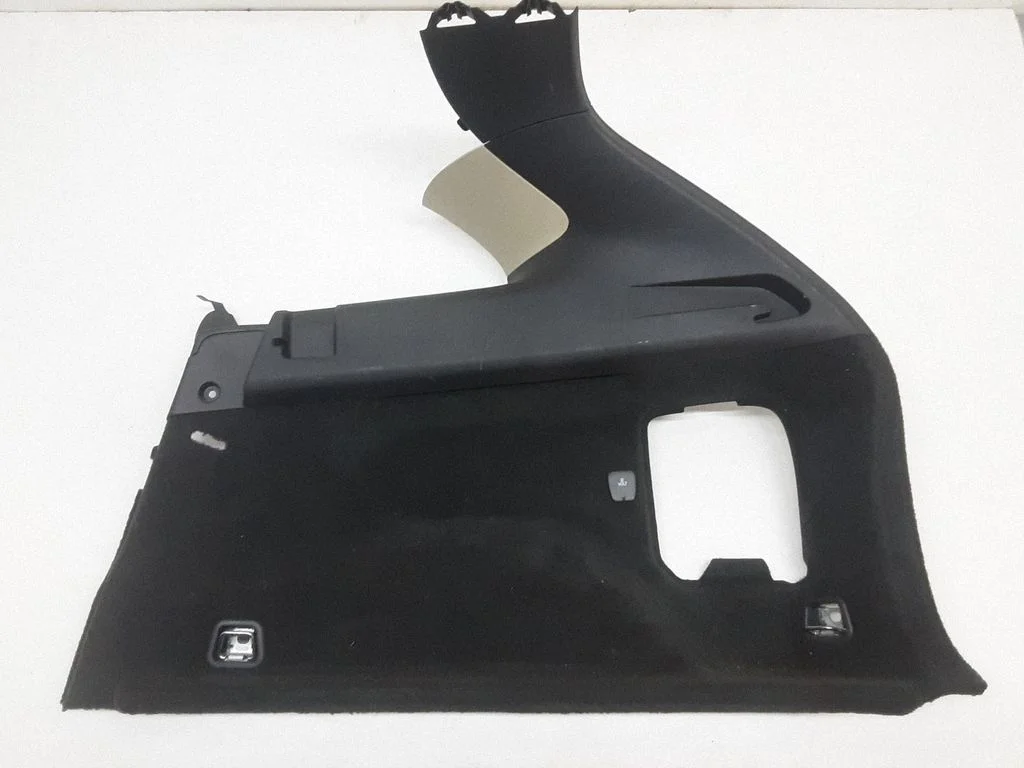 Pagasiruumi külje alumine viimistluspaneel – Volvo XC60 (2009-2013)