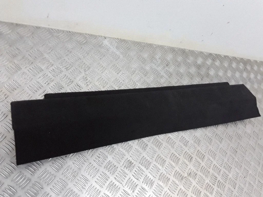Trunk/boot floor carpet liner