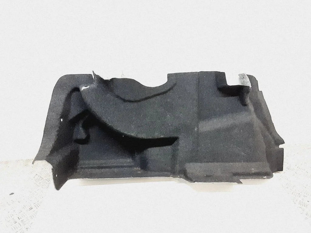 Other trunk/boot trim element – rear left