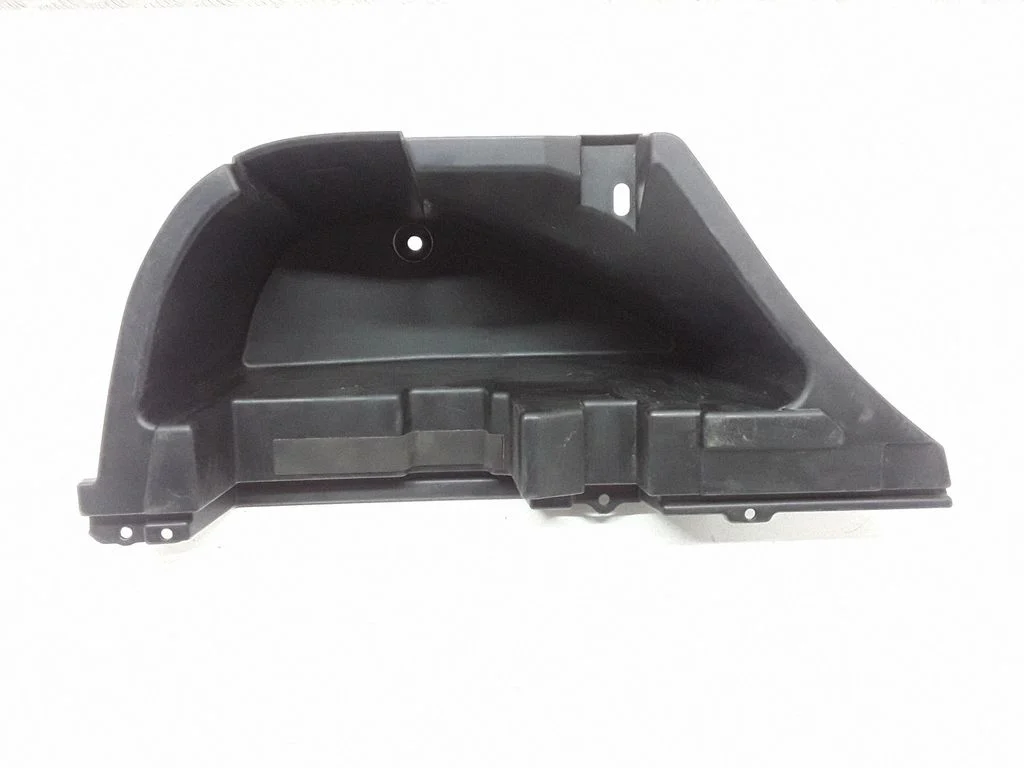 Other trunk/boot trim element – rear left