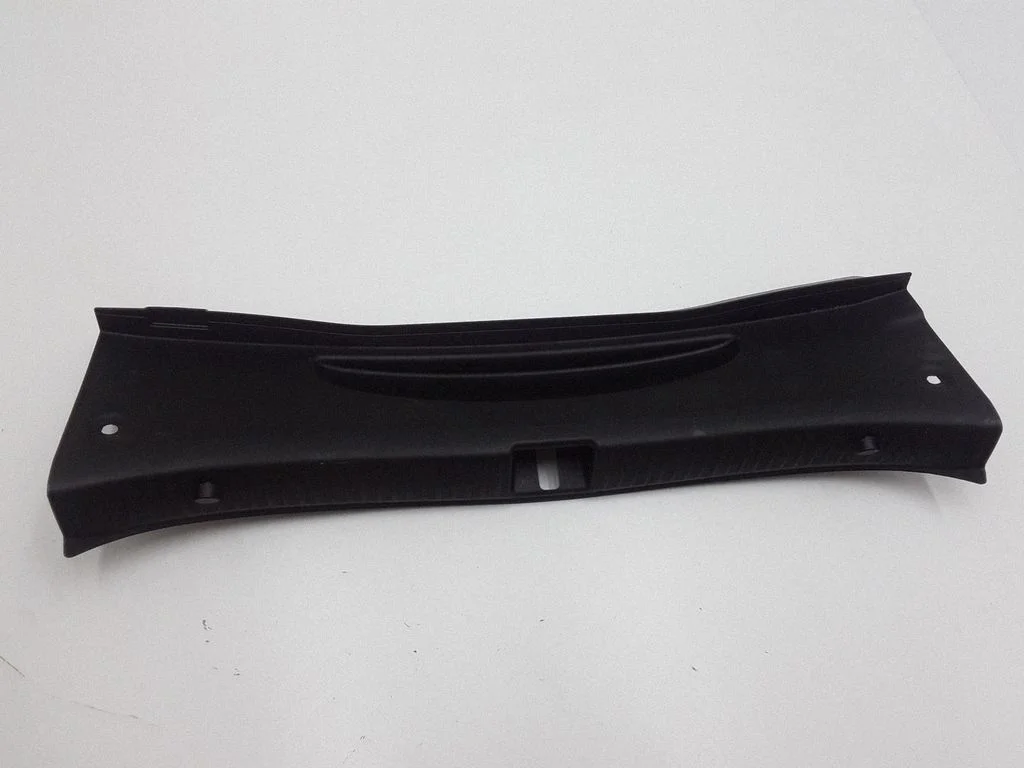 Muu pagasiruumi viimistluse osa – Mercedes-Benz C-klass W205 (2014-2021)