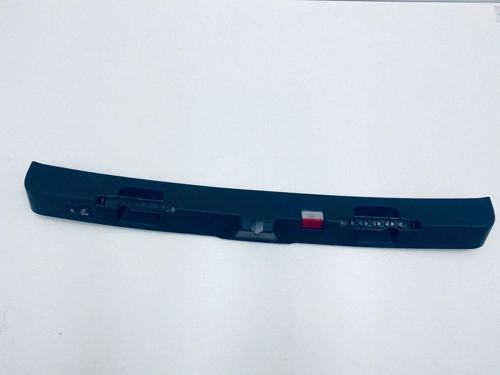 Pagasiruumi läve kaitseviimistlus – Mercedes-Benz GLC-klass C253 (2016-)