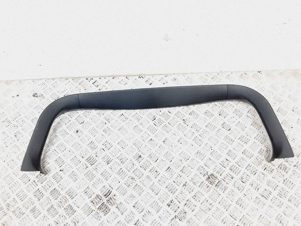 Tailgate/boot cover trim set