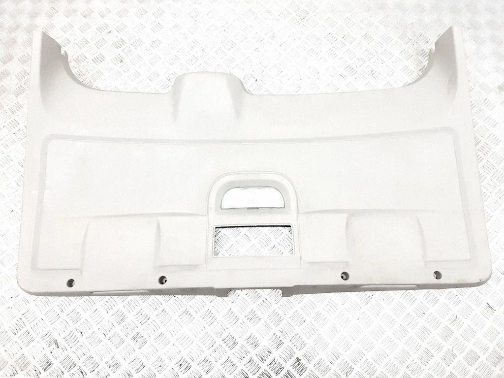 Tailgate/boot lid cover trim – Chrysler Town & Country V (2008-2016)