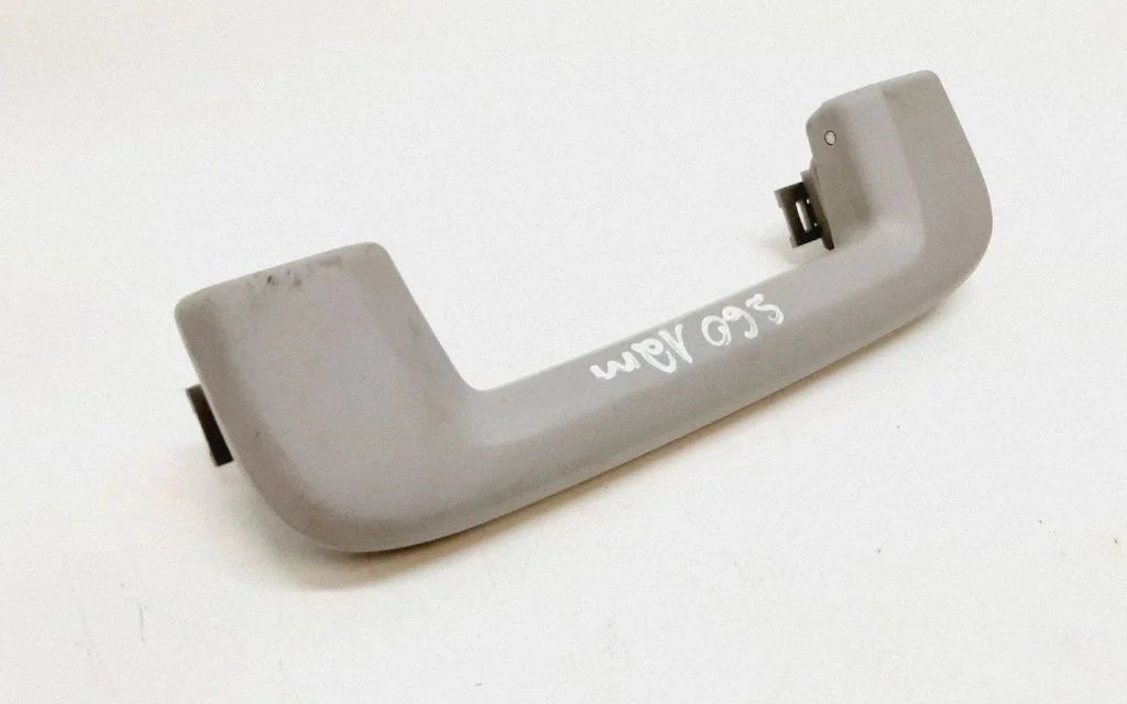 Front interior roof grab handle 31305679