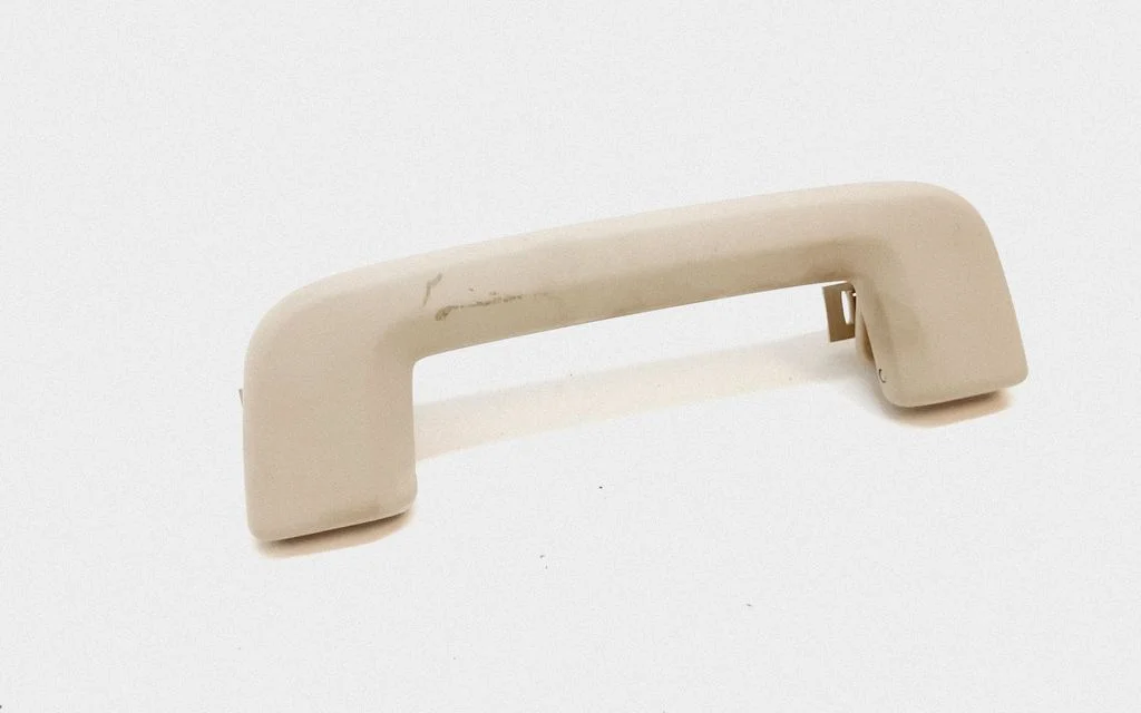 Front interior roof grab handle