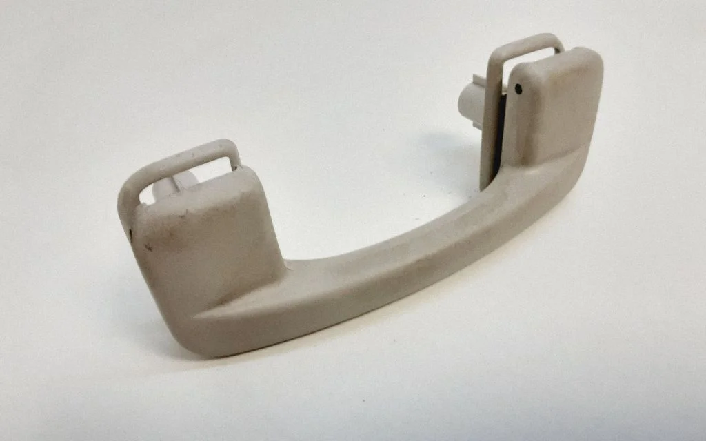 Front interior roof grab handle – Chrysler Town & Country V (2008-2016)