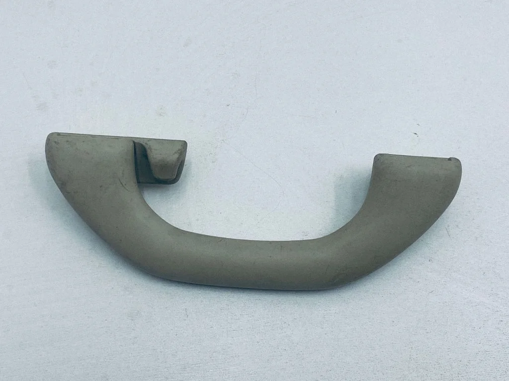 Front interior roof grab handle – Volkswagen Passat CC (2008-2016)