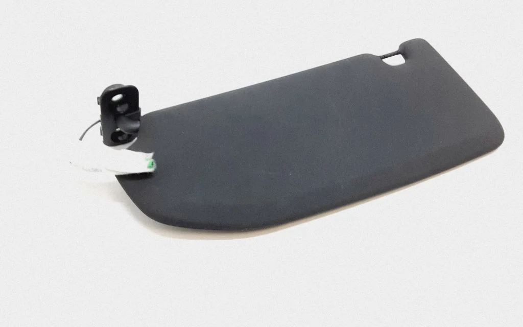 Sun visor