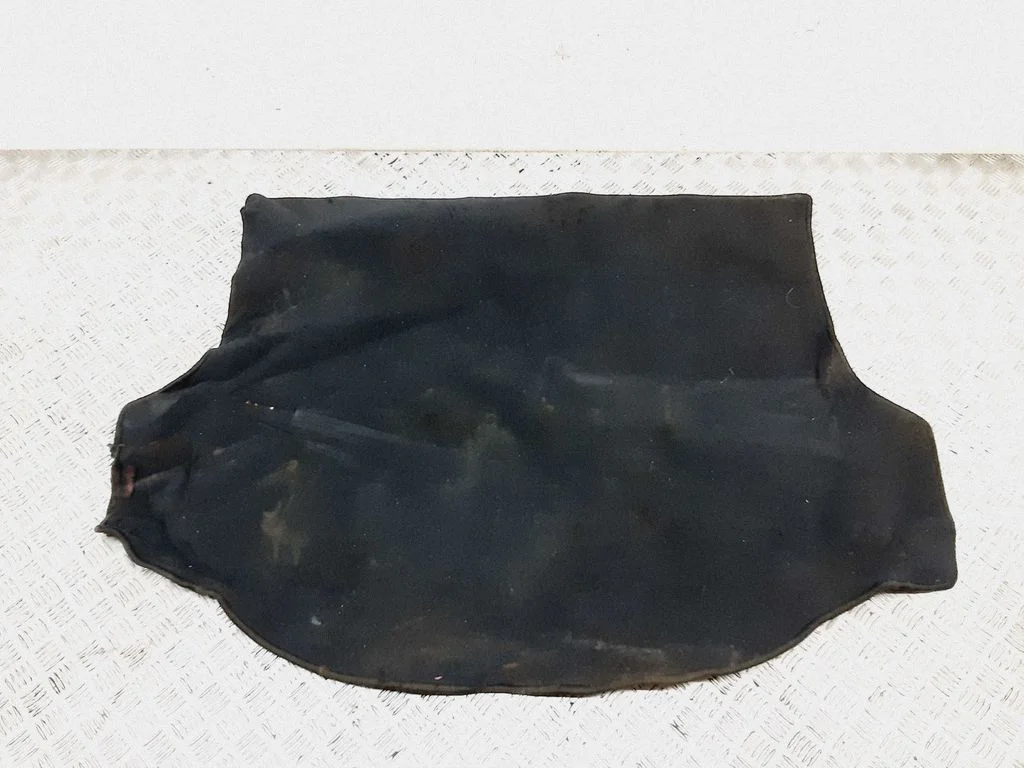 Trunk/boot mat liner