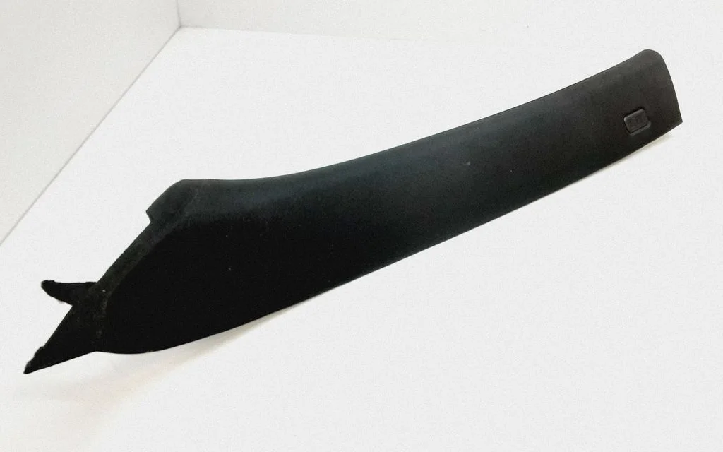(A) pillar trim – BMW X5 E70 (2006-2013)