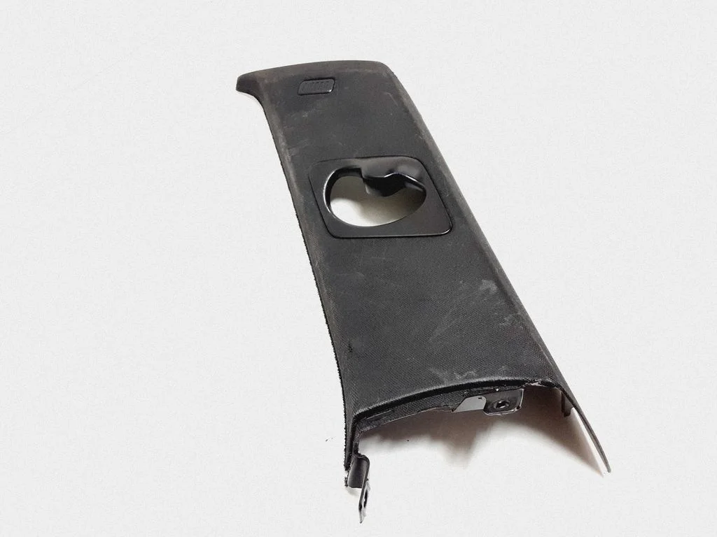 (A) pillar trim – BMW X5 E70 (2006-2013)