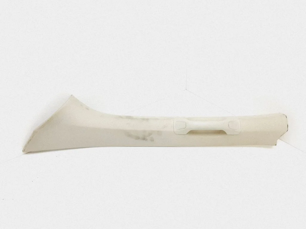 (A) pillar trim – Volvo XC90 (2007-2014)