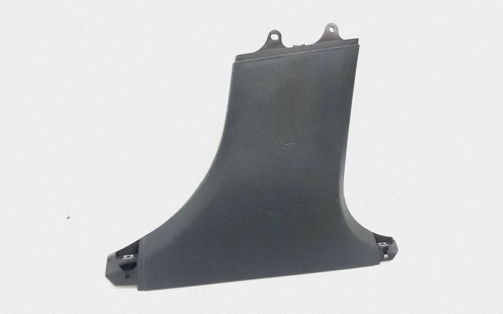 (B) pillar trim (bottom) A2056909504