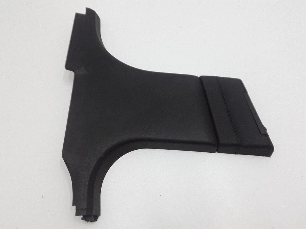 (B) piilari kate (alumine) – BMW 5-seeria GT F07 (2010-2017)