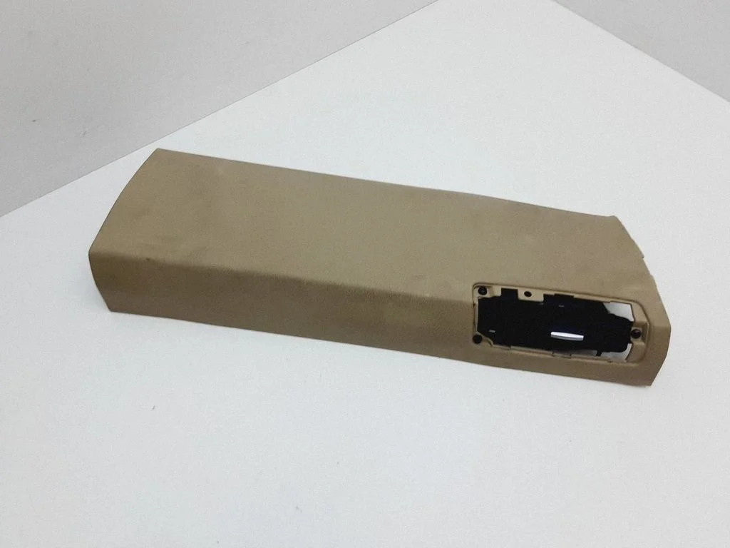 (B) pillar trim (bottom) – BMW X5 E70 (2006-2013)