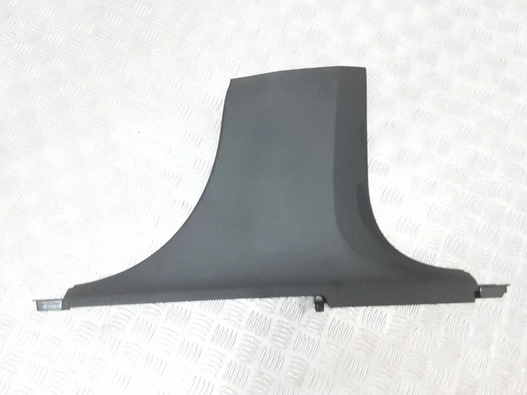 (B) pillar trim (bottom) 31363586