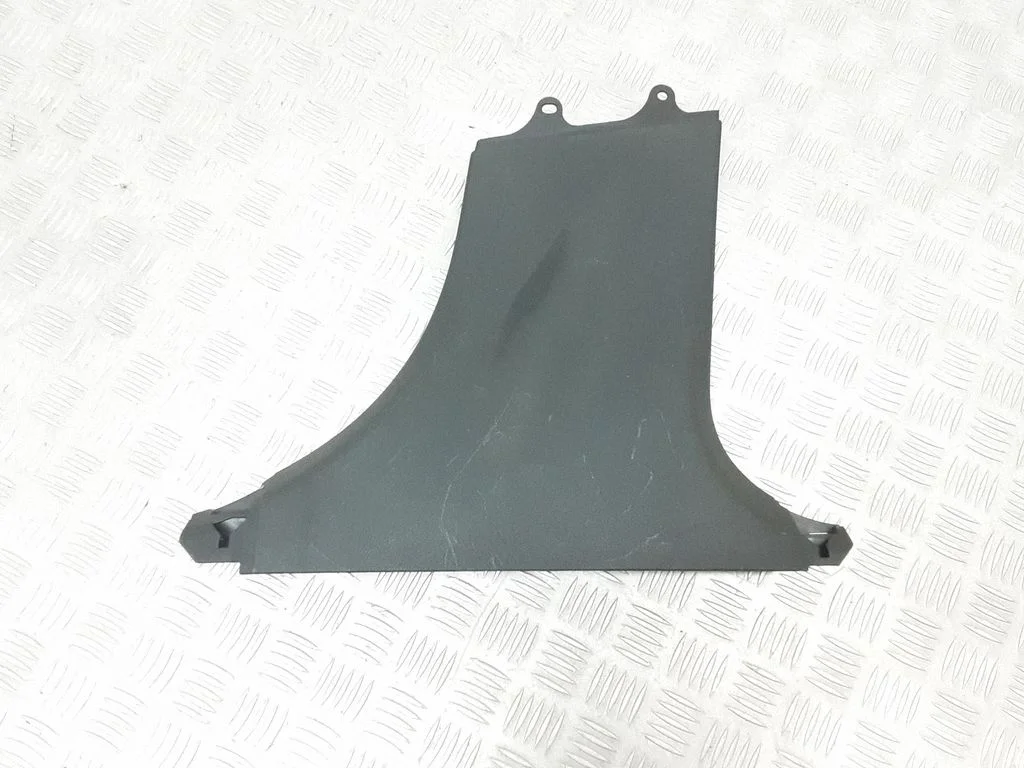 (B) pillar trim (bottom) – Mercedes-Benz C-Class W205 (2014-2021)