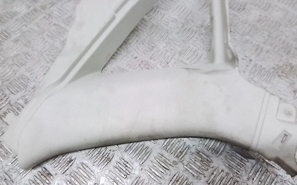 (C) pillar trim – Volvo S90, V90 (2016-)