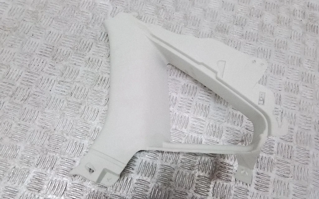 (C) pillar trim – Volvo S90, V90 (2016-)