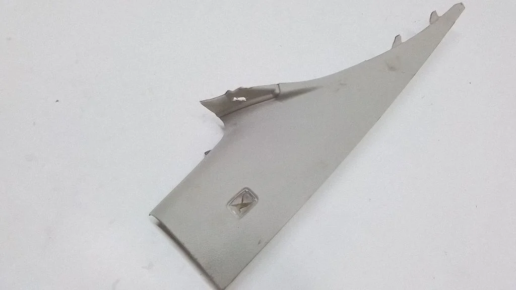 (C) pillar trim – Volvo S90, V90 (2016-)