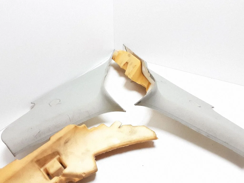 (C) pillar trim 12785380